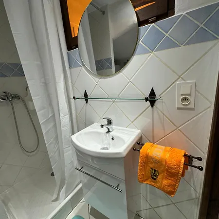 Chez Kay Apartamento Roquebrune-sur-Argens Exterior foto